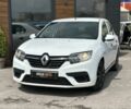 Рено Логан 2017 в Червонограде на Automoto.ua Белый Рено Логан, объемом двигателя 1.2 л и пробегом 137 тыс. км за 5499 $, фото 1 на Automoto.ua