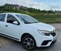 Білий Рено Логан, об'ємом двигуна 1.5 л та пробігом 216 тис. км за 5100 $, фото 1 на Automoto.ua