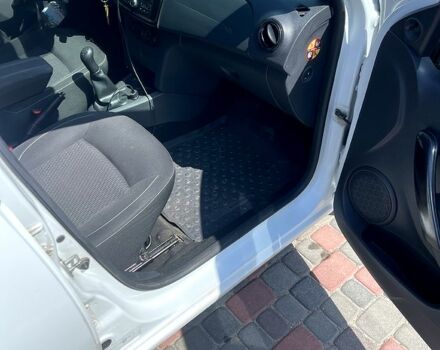 Рено Логан 2017 в Днепре (Днепропетровске) на Automoto.ua Белый Рено Логан, объемом двигателя 1.5 л и пробегом 258 тыс. км за 7700 $, фото 1 на Automoto.ua