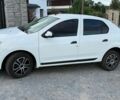 Белый Рено Логан, объемом двигателя 1.5 л и пробегом 216 тыс. км за 5100 $, фото 2 на Automoto.ua