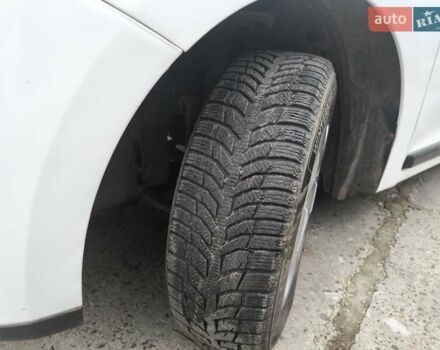 Белый Рено Логан, объемом двигателя 1.15 л и пробегом 217 тыс. км за 4900 $, фото 13 на Automoto.ua