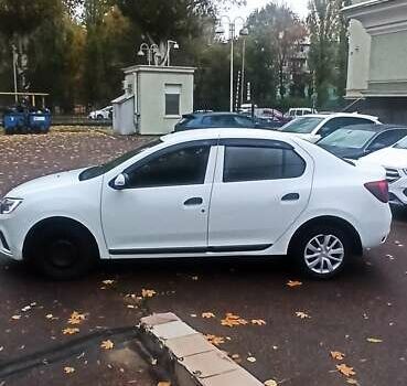 Білий Рено Логан, об'ємом двигуна 1.46 л та пробігом 138 тис. км за 6750 $, фото 2 на Automoto.ua