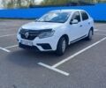 Белый Рено Логан, объемом двигателя 1.5 л и пробегом 260 тыс. км за 4200 $, фото 1 на Automoto.ua