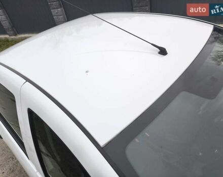 Белый Рено Логан, объемом двигателя 1.15 л и пробегом 217 тыс. км за 4900 $, фото 9 на Automoto.ua