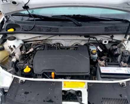 Белый Рено Логан, объемом двигателя 1.1 л и пробегом 0 тыс. км за 6000 $, фото 8 на Automoto.ua