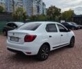 Білий Рено Логан, об'ємом двигуна 1.2 л та пробігом 333 тис. км за 4999 $, фото 4 на Automoto.ua