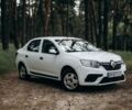 Білий Рено Логан, об'ємом двигуна 1.1 л та пробігом 370 тис. км за 5000 $, фото 1 на Automoto.ua