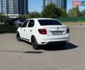 Білий Рено Логан, об'ємом двигуна 1.15 л та пробігом 264 тис. км за 5990 $, фото 11 на Automoto.ua