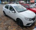 Белый Рено Логан, объемом двигателя 1.15 л и пробегом 222 тыс. км за 4750 $, фото 2 на Automoto.ua