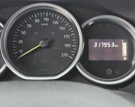 Білий Рено Логан, об'ємом двигуна 1.46 л та пробігом 318 тис. км за 5700 $, фото 4 на Automoto.ua