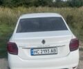 Белый Рено Логан, объемом двигателя 1.2 л и пробегом 106 тыс. км за 6400 $, фото 3 на Automoto.ua