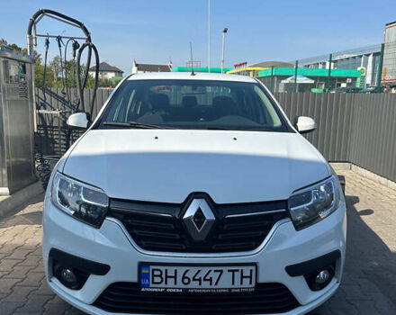 Белый Рено Логан, объемом двигателя 1.46 л и пробегом 107 тыс. км за 8250 $, фото 2 на Automoto.ua