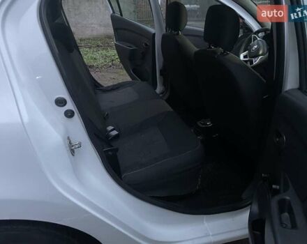 Білий Рено Логан, об'ємом двигуна 1.15 л та пробігом 219 тис. км за 4999 $, фото 10 на Automoto.ua