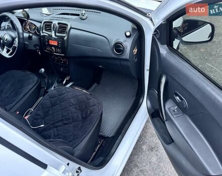 Білий Рено Логан, об'ємом двигуна 1.5 л та пробігом 127 тис. км за 7400 $, фото 8 на Automoto.ua