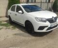 Белый Рено Логан, объемом двигателя 1.5 л и пробегом 177 тыс. км за 7000 $, фото 2 на Automoto.ua