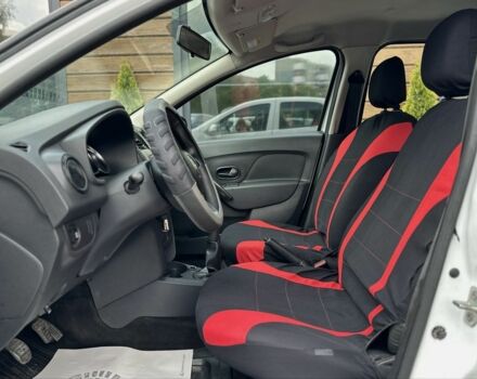 Рено Логан 2017 в Червонограде на Automoto.ua Белый Рено Логан, объемом двигателя 1.2 л и пробегом 137 тыс. км за 5499 $, фото 12 на Automoto.ua