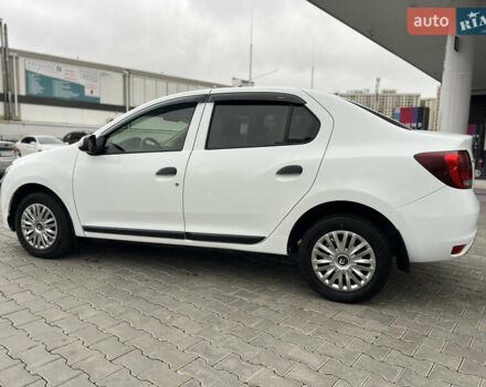 Белый Рено Логан, объемом двигателя 1.14 л и пробегом 140 тыс. км за 7950 $, фото 13 на Automoto.ua