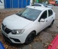 Белый Рено Логан, объемом двигателя 1.15 л и пробегом 222 тыс. км за 4750 $, фото 1 на Automoto.ua