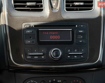 Белый Рено Логан, объемом двигателя 1.5 л и пробегом 107 тыс. км за 8999 $, фото 12 на Automoto.ua
