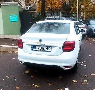 Білий Рено Логан, об'ємом двигуна 1.46 л та пробігом 138 тис. км за 6750 $, фото 3 на Automoto.ua