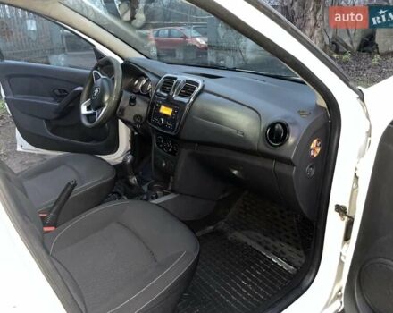 Білий Рено Логан, об'ємом двигуна 1.15 л та пробігом 219 тис. км за 4999 $, фото 8 на Automoto.ua
