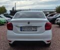 Білий Рено Логан, об'ємом двигуна 1.2 л та пробігом 333 тис. км за 4999 $, фото 5 на Automoto.ua