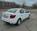 Білий Рено Логан, об'ємом двигуна 1.46 л та пробігом 301 тис. км за 5500 $, фото 3 на Automoto.ua