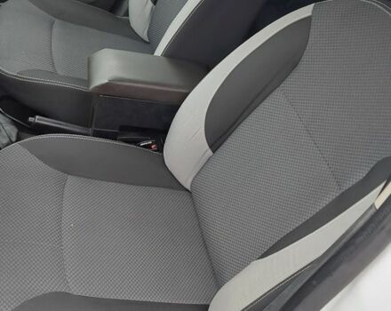 Білий Рено Логан, об'ємом двигуна 1.1 л та пробігом 261 тис. км за 5500 $, фото 7 на Automoto.ua