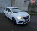 Білий Рено Логан, об'ємом двигуна 1.15 л та пробігом 219 тис. км за 4999 $, фото 2 на Automoto.ua