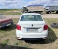 Білий Рено Логан, об'ємом двигуна 1.5 л та пробігом 310 тис. км за 2000 $, фото 1 на Automoto.ua