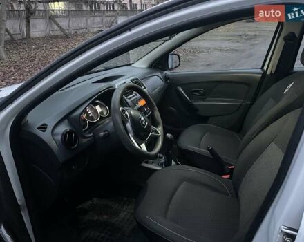 Білий Рено Логан, об'ємом двигуна 1.15 л та пробігом 219 тис. км за 4999 $, фото 9 на Automoto.ua