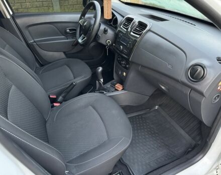 Белый Рено Логан, объемом двигателя 1.1 л и пробегом 201 тыс. км за 5200 $, фото 4 на Automoto.ua