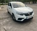 Белый Рено Логан, объемом двигателя 1.1 л и пробегом 95 тыс. км за 6000 $, фото 1 на Automoto.ua