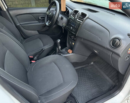 Белый Рено Логан, объемом двигателя 1.15 л и пробегом 200 тыс. км за 5200 $, фото 8 на Automoto.ua