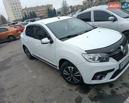 Белый Рено Логан, объемом двигателя 1.5 л и пробегом 137 тыс. км за 9000 $, фото 1 на Automoto.ua