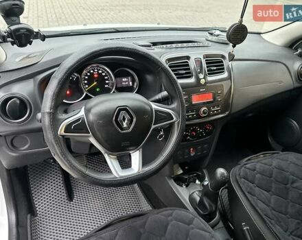 Білий Рено Логан, об'ємом двигуна 1.5 л та пробігом 127 тис. км за 7400 $, фото 6 на Automoto.ua