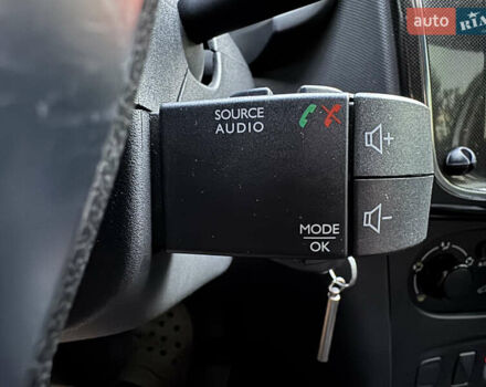 Белый Рено Логан, объемом двигателя 1.15 л и пробегом 200 тыс. км за 5200 $, фото 15 на Automoto.ua