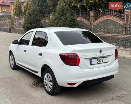 Белый Рено Логан, объемом двигателя 1.5 л и пробегом 238 тыс. км за 5800 $, фото 3 на Automoto.ua