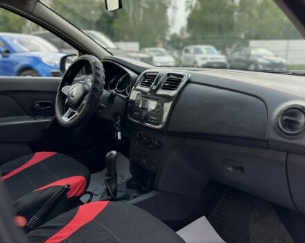 Рено Логан 2017 в Червонограде на Automoto.ua Белый Рено Логан, объемом двигателя 1.2 л и пробегом 137 тыс. км за 5499 $, фото 23 на Automoto.ua