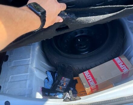 Рено Логан 2017 в Днепре (Днепропетровске) на Automoto.ua Белый Рено Логан, объемом двигателя 1.5 л и пробегом 258 тыс. км за 7700 $, фото 2 на Automoto.ua