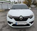 Белый Рено Логан, объемом двигателя 1.1 л и пробегом 189 тыс. км за 5000 $, фото 3 на Automoto.ua