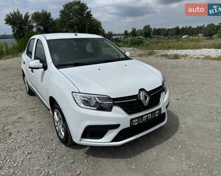 Белый Рено Логан, объемом двигателя 1.5 л и пробегом 145 тыс. км за 7900 $, фото 2 на Automoto.ua