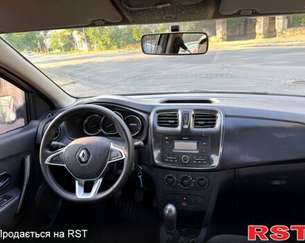 Белый Рено Логан, объемом двигателя 1.5 л и пробегом 290 тыс. км за 3399 $, фото 6 на Automoto.ua
