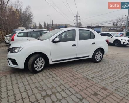 Білий Рено Логан, об'ємом двигуна 1.15 л та пробігом 109 тис. км за 6100 $, фото 4 на Automoto.ua