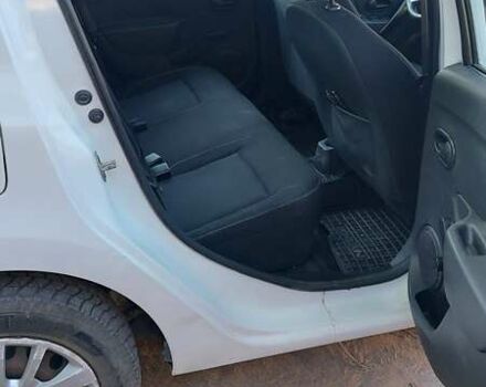 Белый Рено Логан, объемом двигателя 1 л и пробегом 388 тыс. км за 5000 $, фото 11 на Automoto.ua