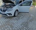 Белый Рено Логан, объемом двигателя 1 л и пробегом 260 тыс. км за 4500 $, фото 1 на Automoto.ua