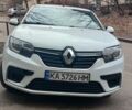 Белый Рено Логан, объемом двигателя 1 л и пробегом 200 тыс. км за 4700 $, фото 1 на Automoto.ua