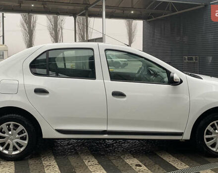 Білий Рено Логан, об'ємом двигуна 1.46 л та пробігом 153 тис. км за 7300 $, фото 4 на Automoto.ua