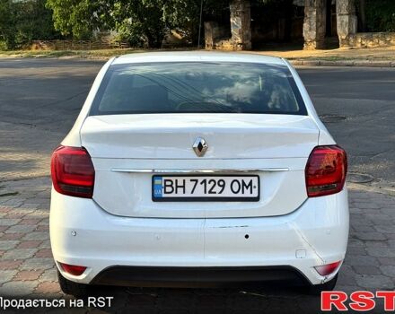 Белый Рено Логан, объемом двигателя 1.5 л и пробегом 290 тыс. км за 3399 $, фото 4 на Automoto.ua