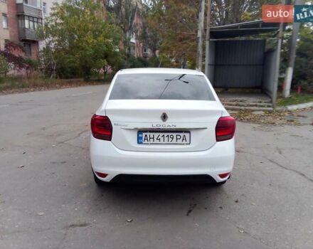 Белый Рено Логан, объемом двигателя 1 л и пробегом 204 тыс. км за 4999 $, фото 6 на Automoto.ua